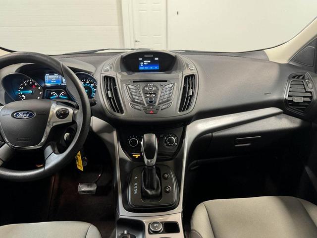 Photo of 2016 Deep Impact Blue Ford Escape