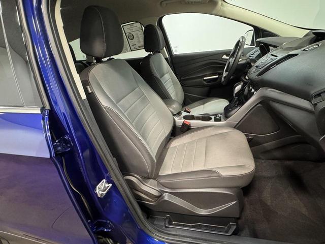 Photo of 2016 Deep Impact Blue Ford Escape