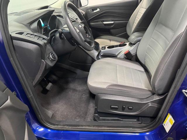 Photo of 2016 Deep Impact Blue Ford Escape