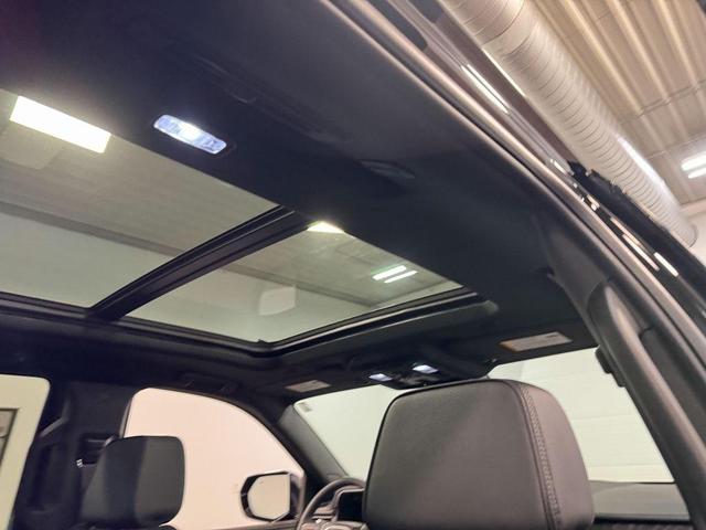 Photo of 2024 Onyx Black GMC Yukon