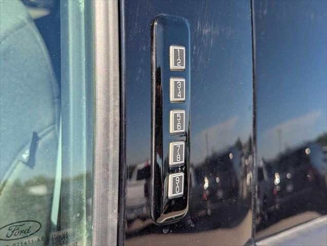 Photo of 2024 Oxford White Ford F-350