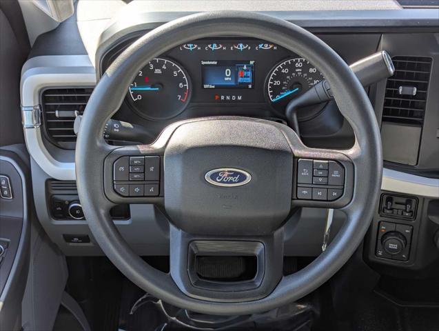 Photo of 2024 Oxford White Ford F-350