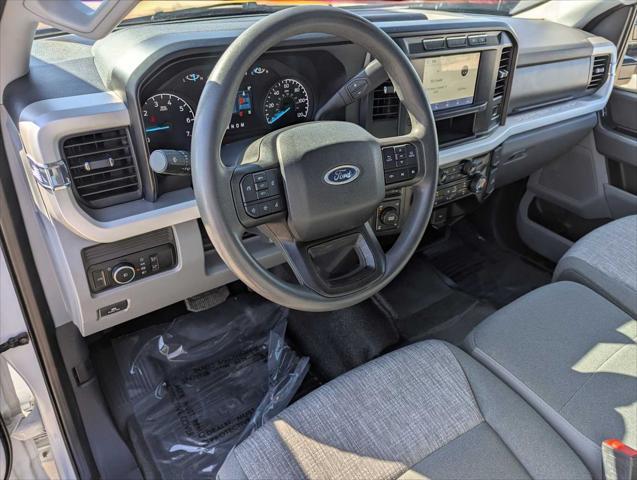 Photo of 2024 Oxford White Ford F-350