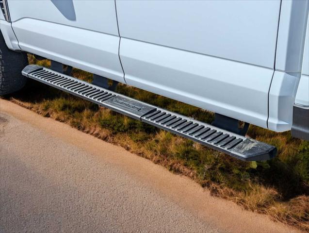 Photo of 2024 Oxford White Ford F-350