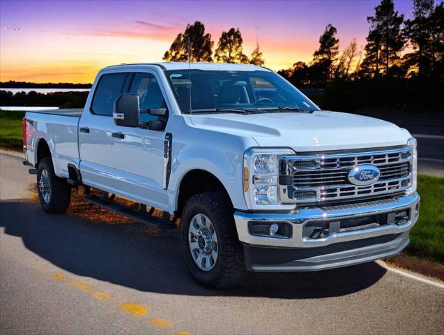 Photo of 2024 Oxford White Ford F-350