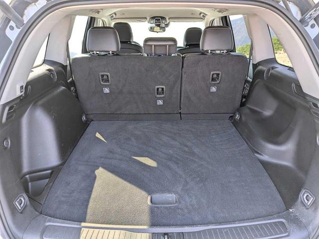Photo of 2023 Bright White Clearcoat Jeep Grand Cherokee