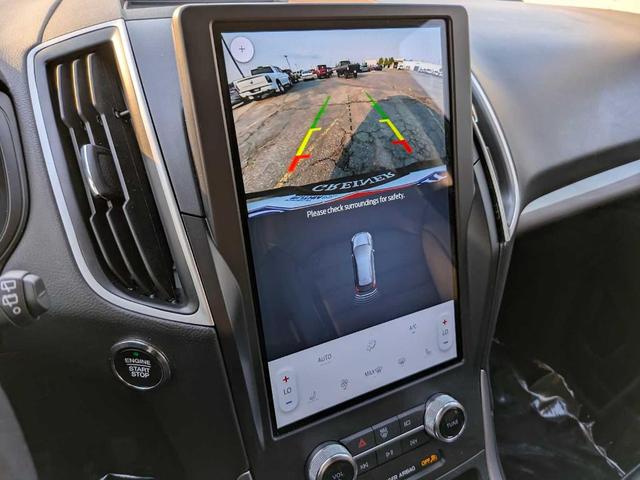 Photo of 2024 Agate Black Metallic Ford Edge