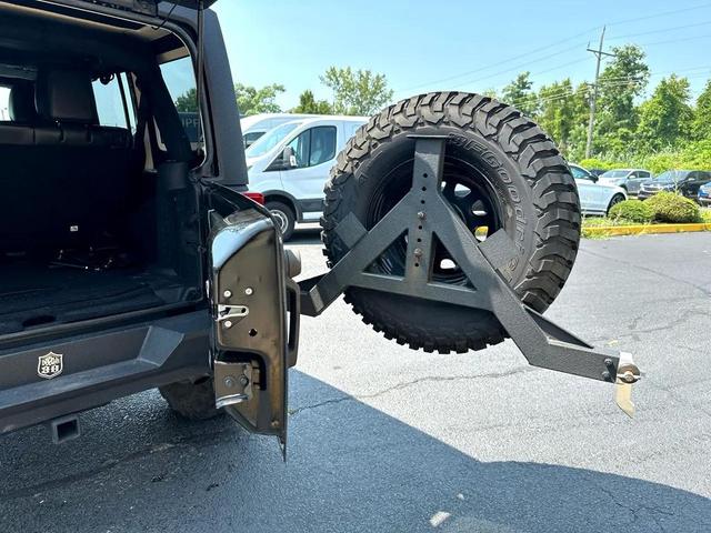 Photo of 2015 Black Clearcoat Jeep Wrangler Unlimited