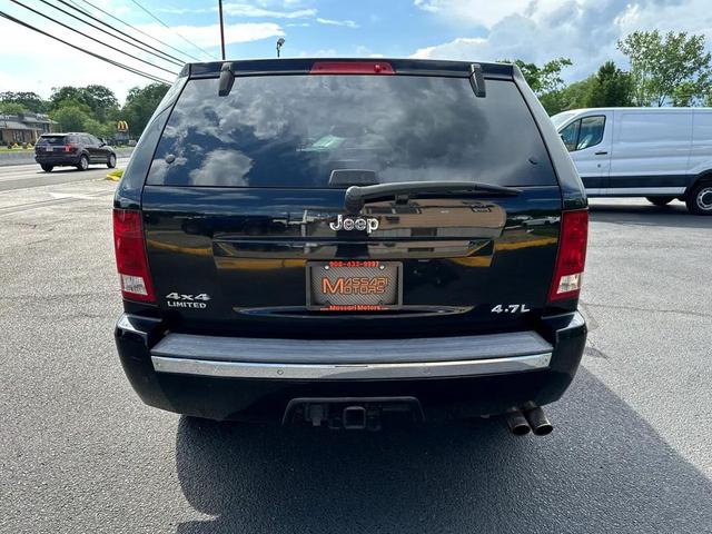 Photo of 2006 Black Clearcoat Jeep Grand Cherokee