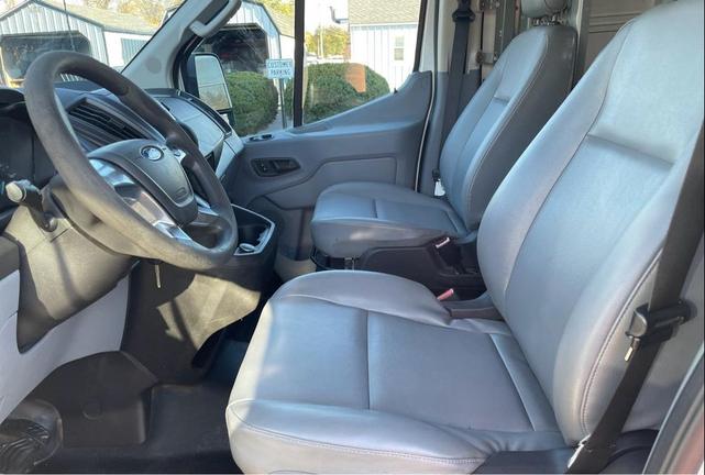Photo of 2019 Oxford White Ford Transit-250
