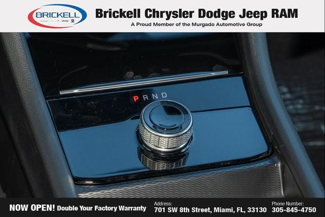 Photo of 2025 Diamond Black Crystal Pearlcoat Jeep Grand Cherokee