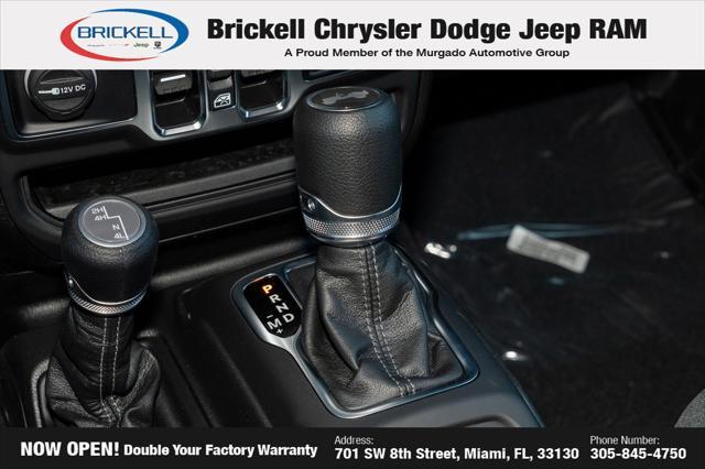 Photo of 2025 Black Clearcoat Jeep Wrangler