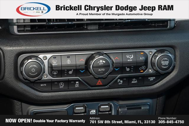 Photo of 2025 Black Clearcoat Jeep Wrangler