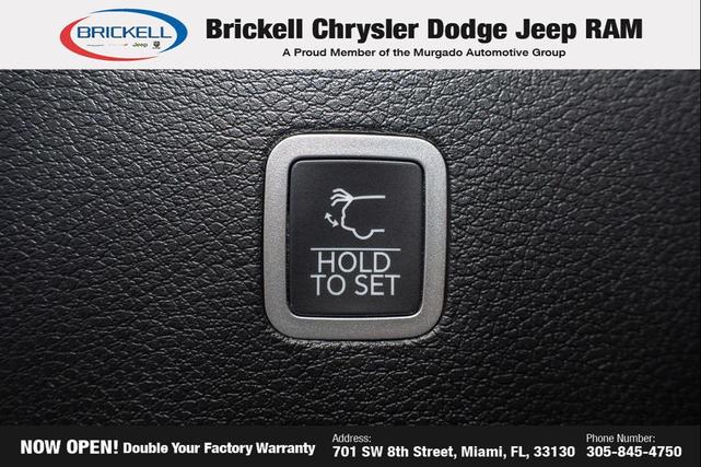 Photo of 2025 Diamond Black Crystal Pearlcoat Jeep Wagoneer