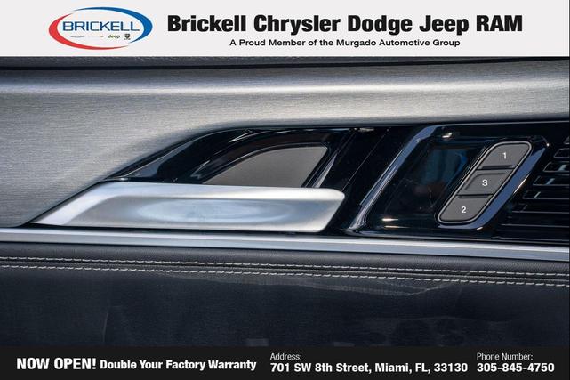 Photo of 2025 Diamond Black Crystal Pearlcoat Jeep Wagoneer
