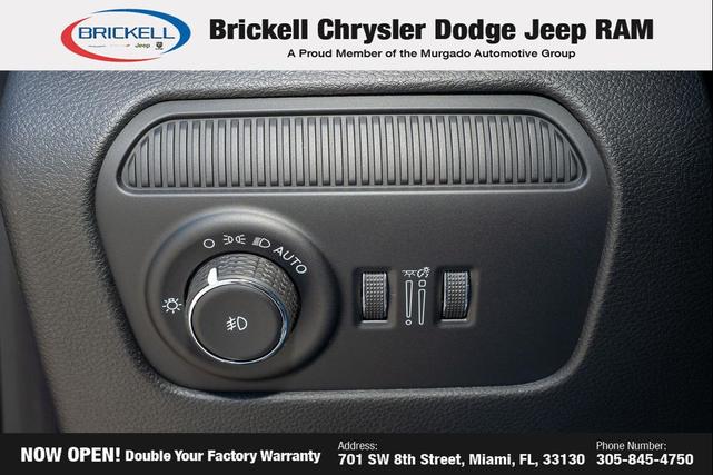 Photo of 2025 Diamond Black Crystal Pearlcoat Jeep Wagoneer