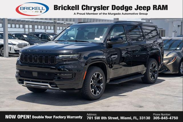 Photo of 2025 Diamond Black Crystal Pearlcoat Jeep Wagoneer