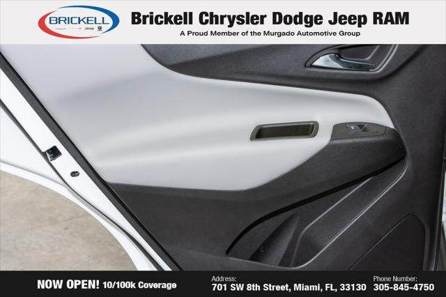 Photo of 2024 Summit White Chevrolet Equinox