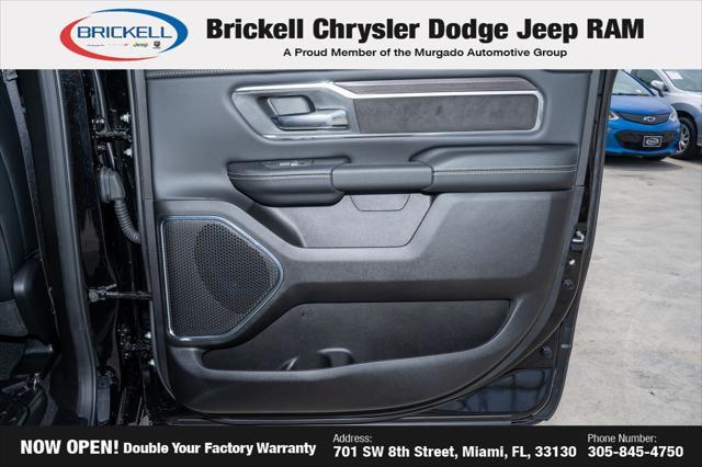 Photo of 2026 Diamond Black Crystal Pearlcoat RAM 1500