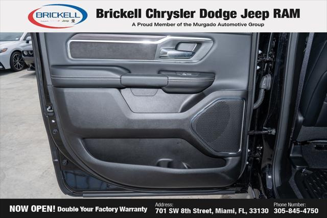 Photo of 2026 Diamond Black Crystal Pearlcoat RAM 1500