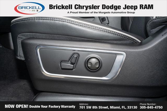 Photo of 2026 Diamond Black Crystal Pearlcoat RAM 1500