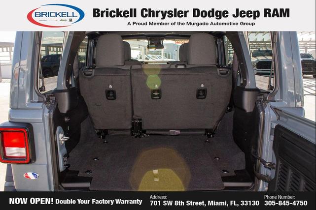 Photo of 2025 Anvil Clearcoat Jeep Wrangler