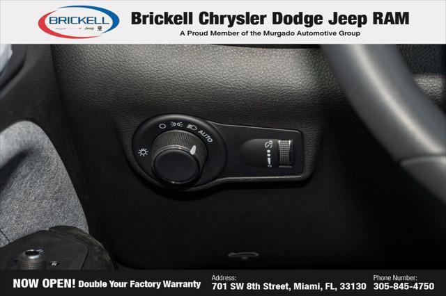 Photo of 2025 Bright White Clearcoat Jeep Compass