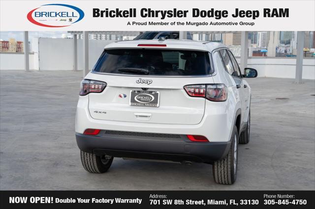 Photo of 2025 Bright White Clearcoat Jeep Compass
