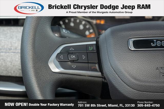 Photo of 2025 Bright White Clearcoat Jeep Compass