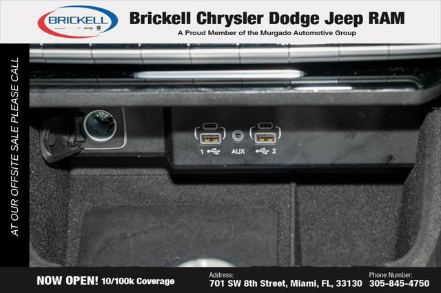 Photo of 2023 Bright White Clearcoat Jeep Wagoneer
