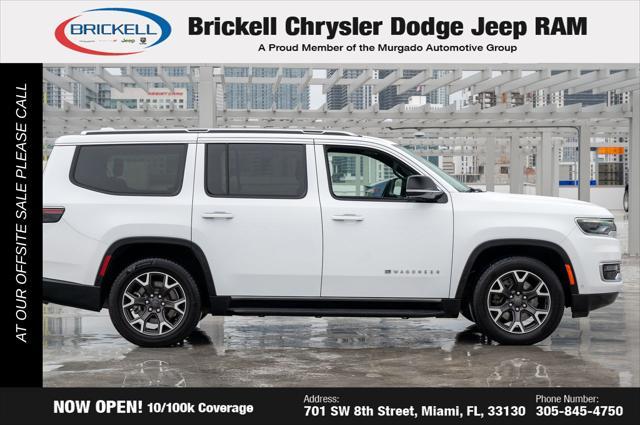Photo of 2023 Bright White Clearcoat Jeep Wagoneer