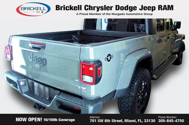 Photo of 2022 Sting-Gray Clearcoat Jeep Gladiator