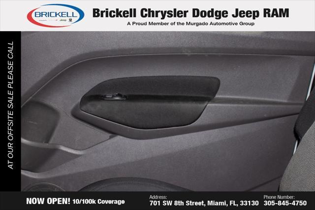 Photo of 2022 FROZEN WHITE METALLIC Ford Transit Connect