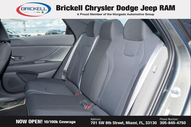 Photo of 2025 Amazon Gray Hyundai ELANTRA