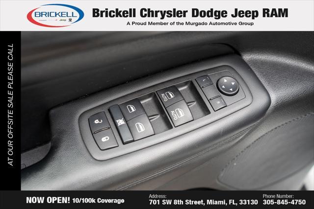 Photo of 2022 Bright White Clearcoat Jeep Grand Cherokee