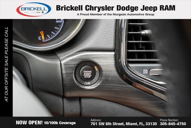 Photo of 2022 Bright White Clearcoat Jeep Grand Cherokee
