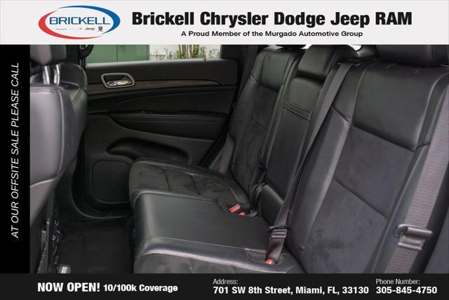 Photo of 2022 Bright White Clearcoat Jeep Grand Cherokee