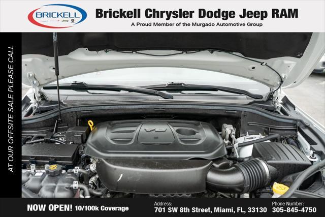 Photo of 2022 Bright White Clearcoat Jeep Grand Cherokee