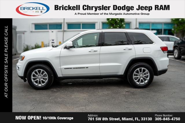 Photo of 2022 Bright White Clearcoat Jeep Grand Cherokee