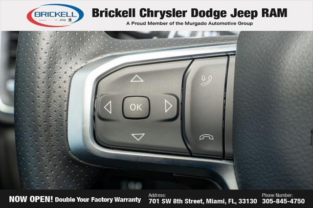 Photo of 2025 Diamond Black Crystal Pearlcoat RAM 1500