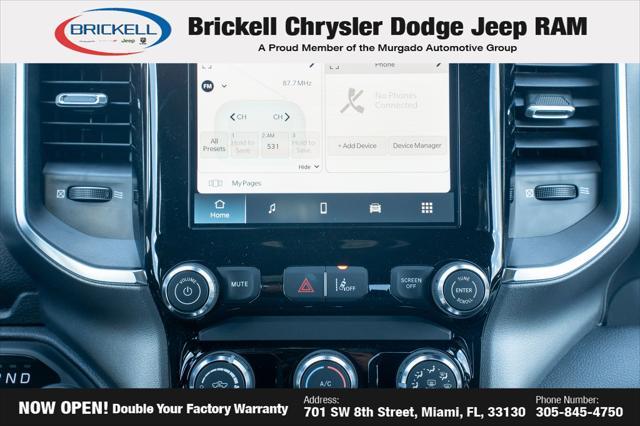 Photo of 2025 Diamond Black Crystal Pearlcoat RAM 1500