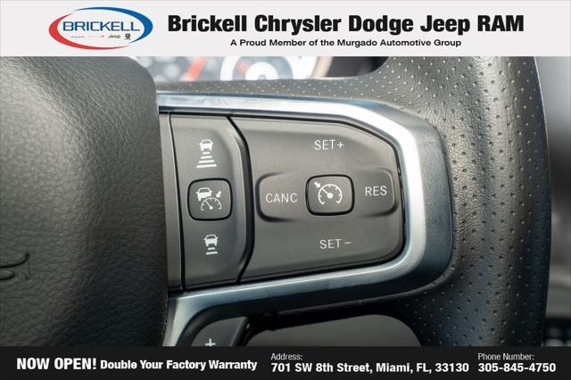 Photo of 2025 Diamond Black Crystal Pearlcoat RAM 1500