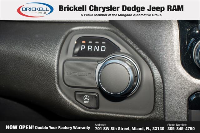 Photo of 2025 Diamond Black Crystal Pearlcoat RAM 1500