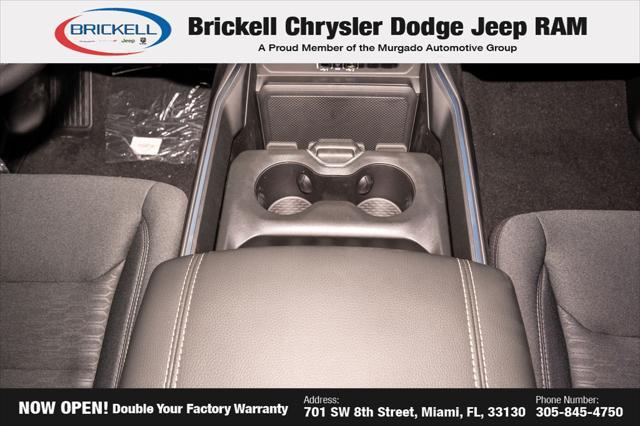 Photo of 2025 Bright White Clearcoat RAM 1500