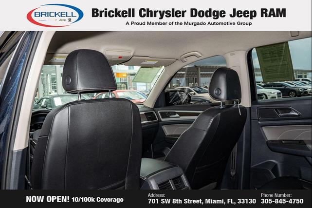Photo of 2022 Deep Black Volkswagen Atlas