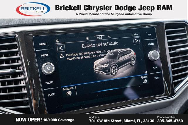 Photo of 2022 Deep Black Volkswagen Atlas