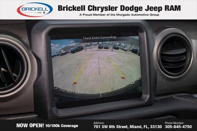 Photo of 2021 Bright White Clearcoat Jeep Wrangler