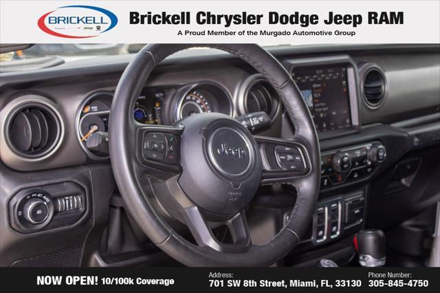 Photo of 2021 Bright White Clearcoat Jeep Wrangler
