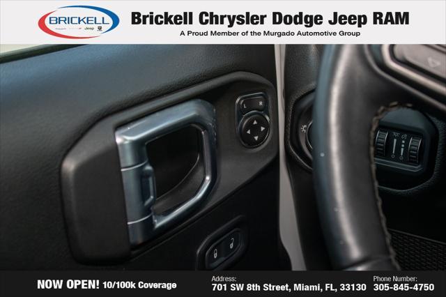 Photo of 2021 Bright White Clearcoat Jeep Wrangler