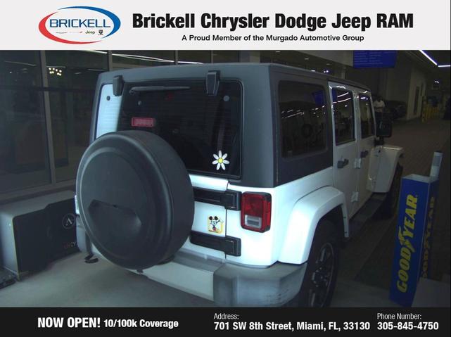 Photo of 2015 Bright White Clearcoat Jeep Wrangler Unlimited